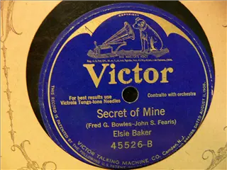 small_victor 45526 b.webp